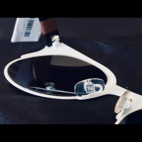 NWT FENDI Round Cat Eye Sunglasses - Picture 5 of 8